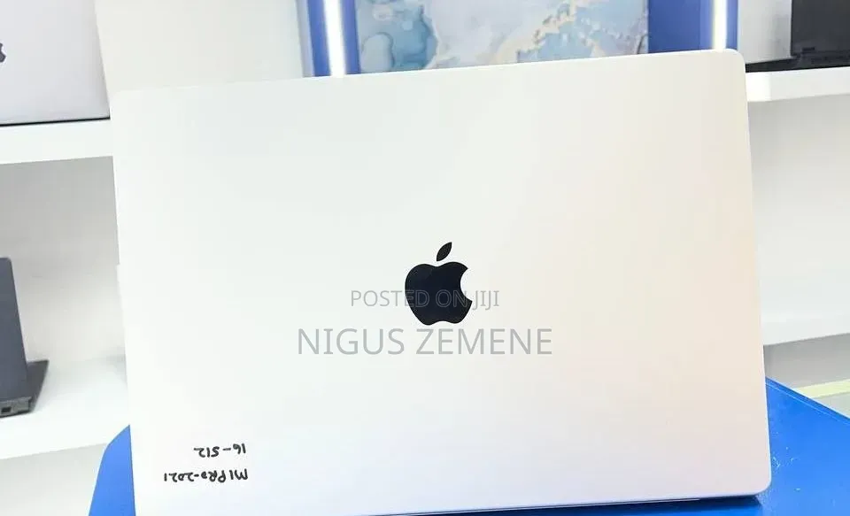 New Laptop Apple MacBook Pro 2021 M1 16GB Apple M1 Pro SSD 512GB