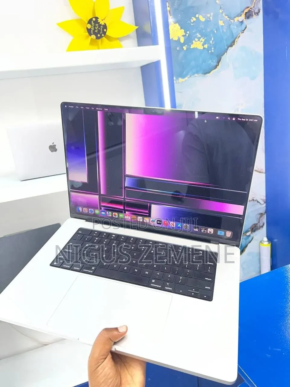 New Laptop Apple MacBook Pro 2021 M1 16GB Apple M1 Pro SSD 512GB