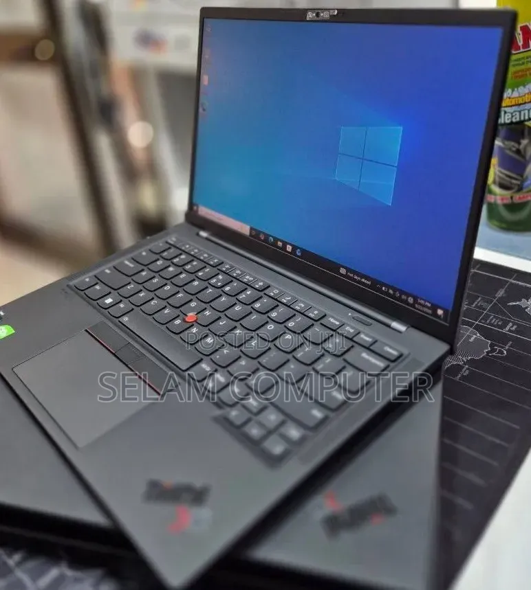 New Laptop Lenovo ThinkPad X1 Carbon 16GB Intel Core i7 SSD 512GB