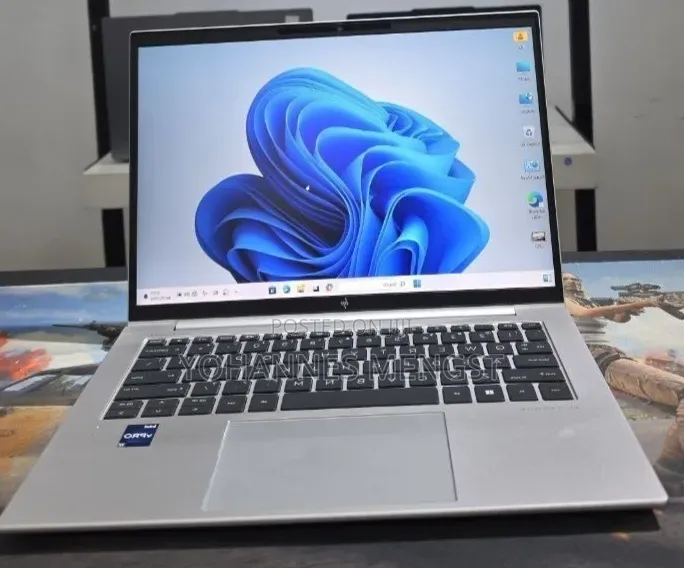 New Laptop HP EliteBook 840 G10 16GB Intel Core i7 SSD 512GB