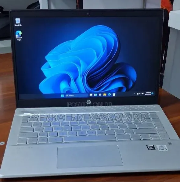 New Laptop HP Pavilion 14 8GB Intel Core i5 SSD 512GB