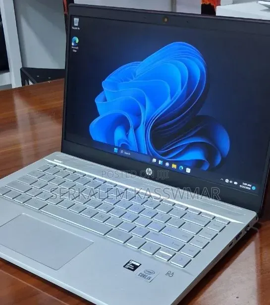 New Laptop HP Pavilion 14 8GB Intel Core i5 SSD 512GB
