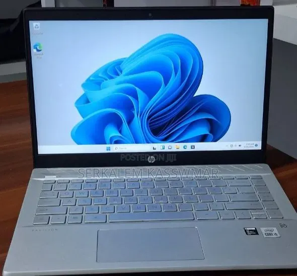 New Laptop HP Pavilion 14 8GB Intel Core i5 SSD 512GB