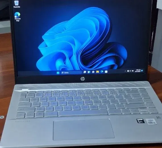 New Laptop HP Pavilion 14 8GB Intel Core i5 SSD 512GB