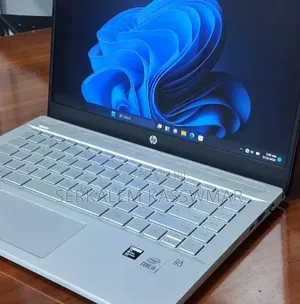 New Laptop HP Pavilion 14 8GB Intel Core i5 SSD 512GB