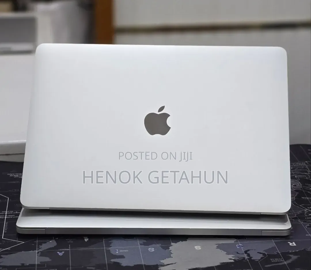 New Laptop Apple MacBook Pro 2020 32GB Intel Core i7 SSD 512GB