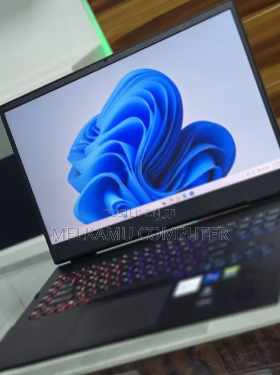 New Laptop HP Omen 17 16GB Intel Core i7 SSD 512GB