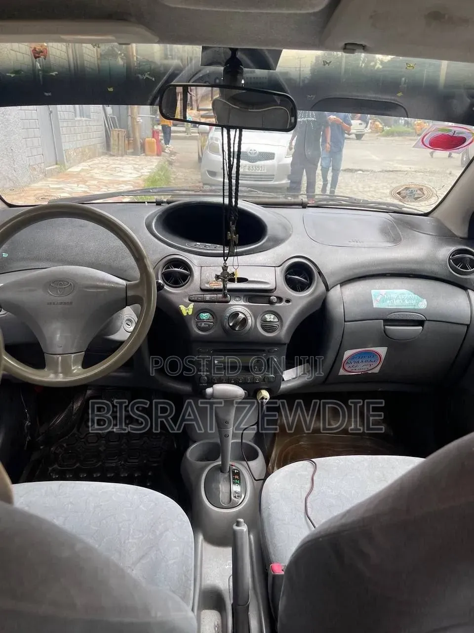 Toyota Vitz 2001 Silver