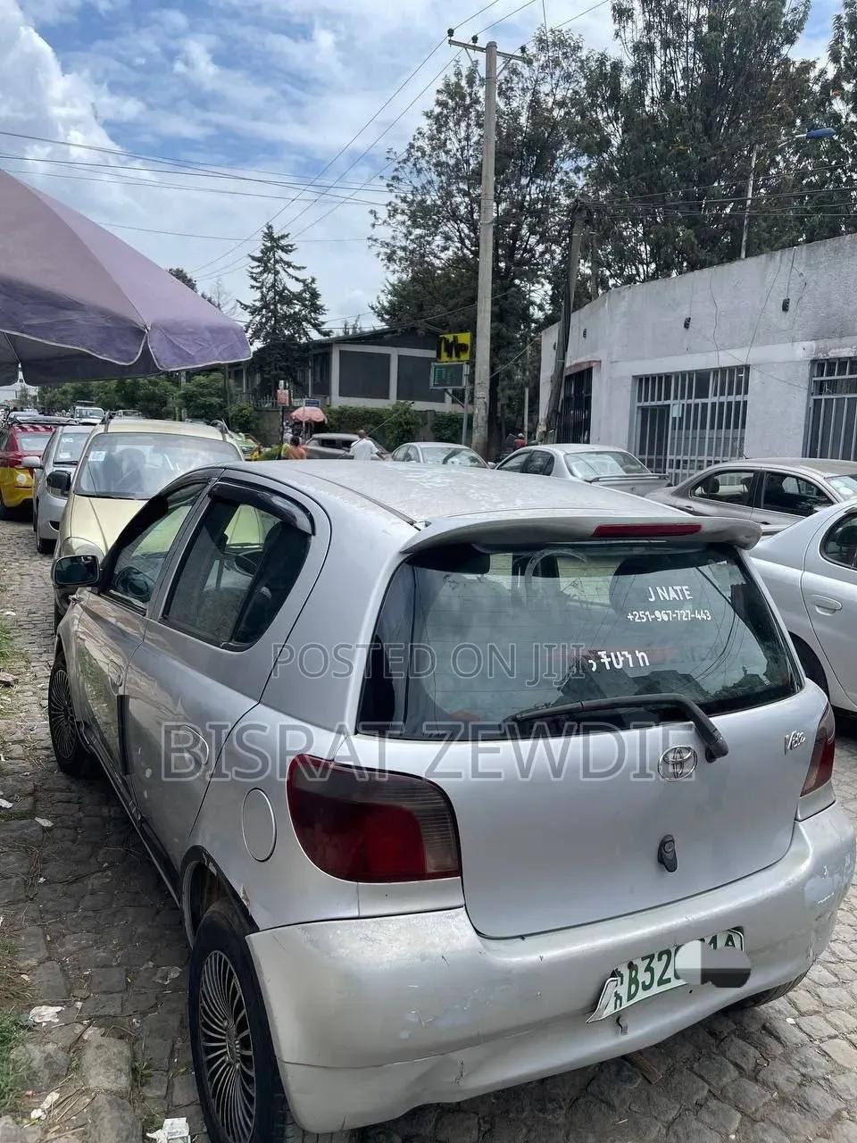 Toyota Vitz 2001 Silver