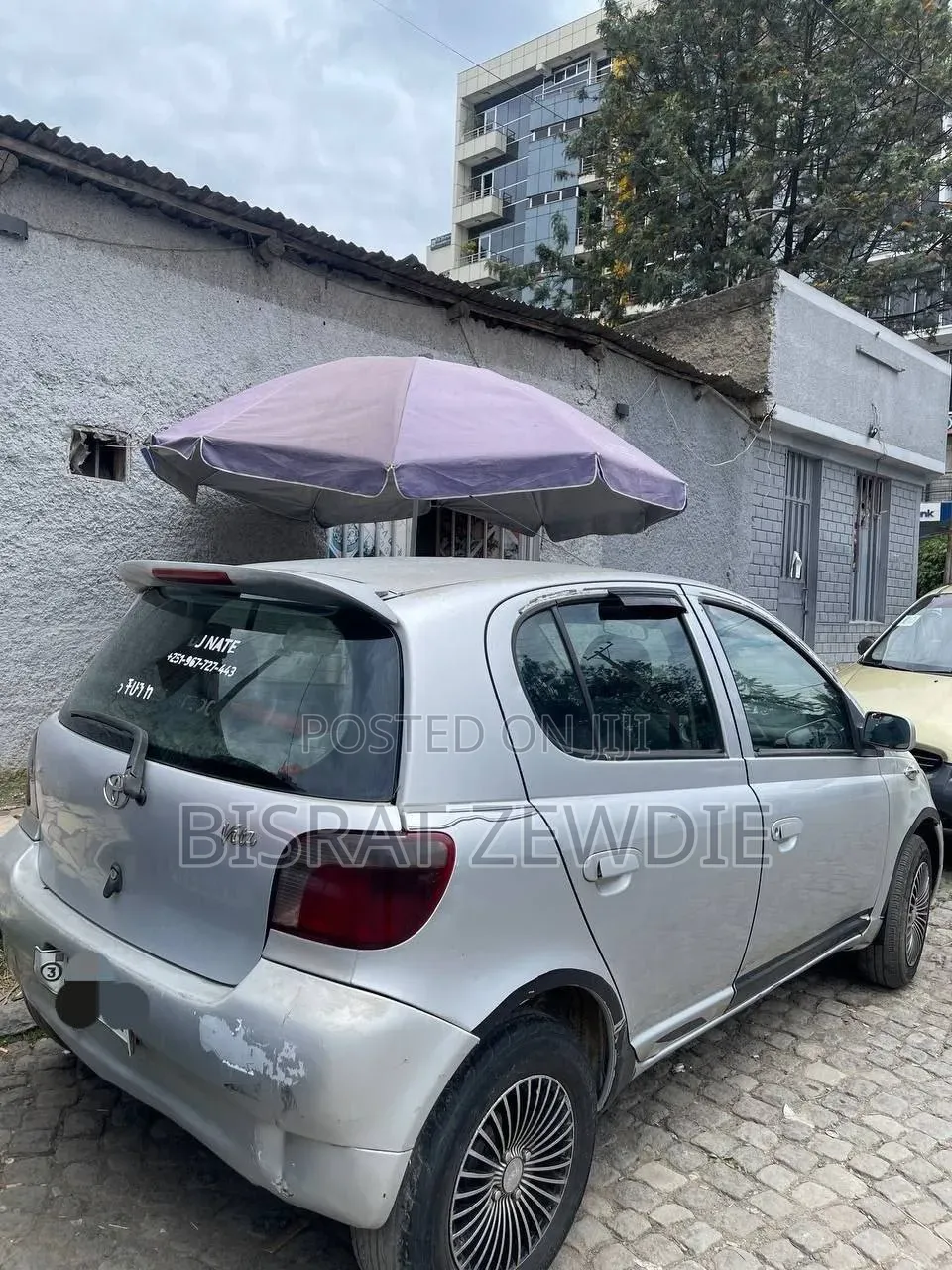 Toyota Vitz 2001 Silver