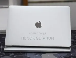 New Laptop Apple MacBook Pro 2020 32GB Intel Core i7 SSD 512GB