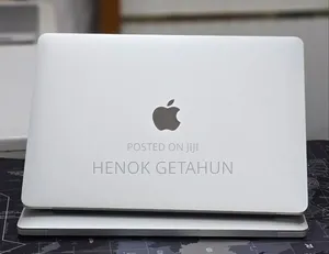 New Laptop Apple MacBook Pro 2020 32GB Intel Core i7 SSD 512GB