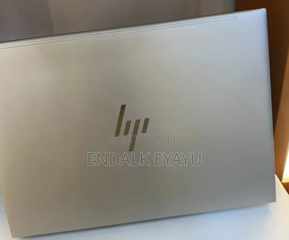 New Laptop HP EliteBook 840 G10 16GB Intel Core i7 SSD 512GB