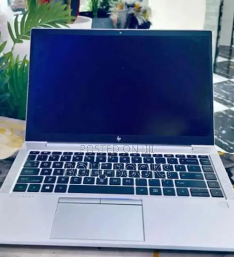 New Laptop HP EliteBook 830 G9 8GB Intel Core i5 SSD 512GB