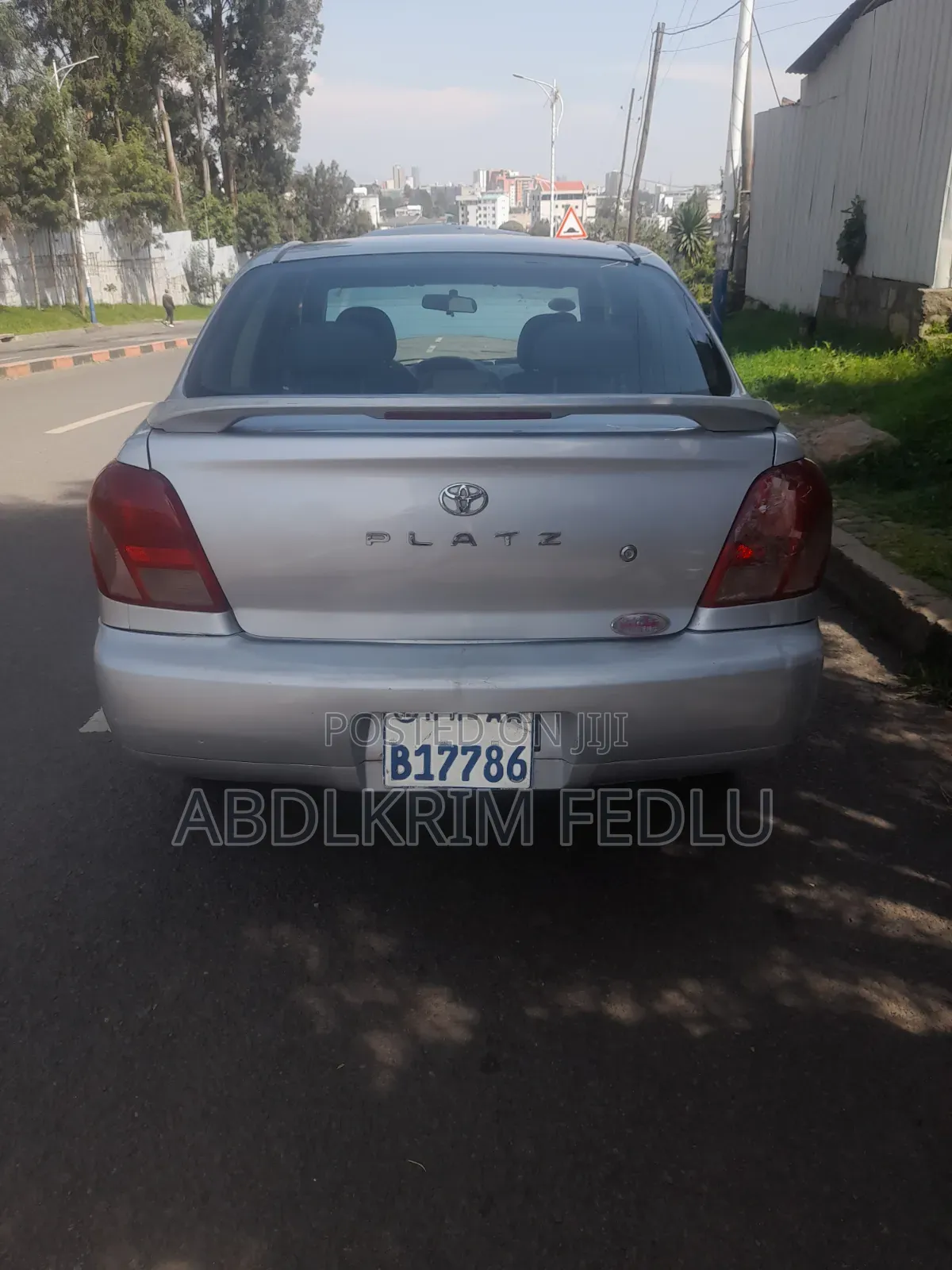Toyota Platz 2001 Silver
