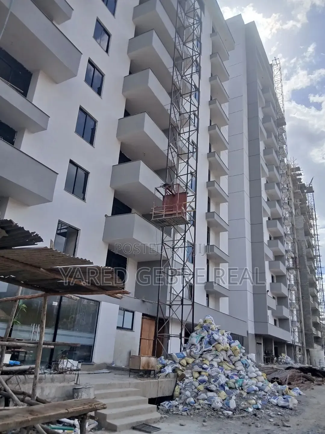 4bdrm Apartment in Ghion Homes Real, Bole for sale