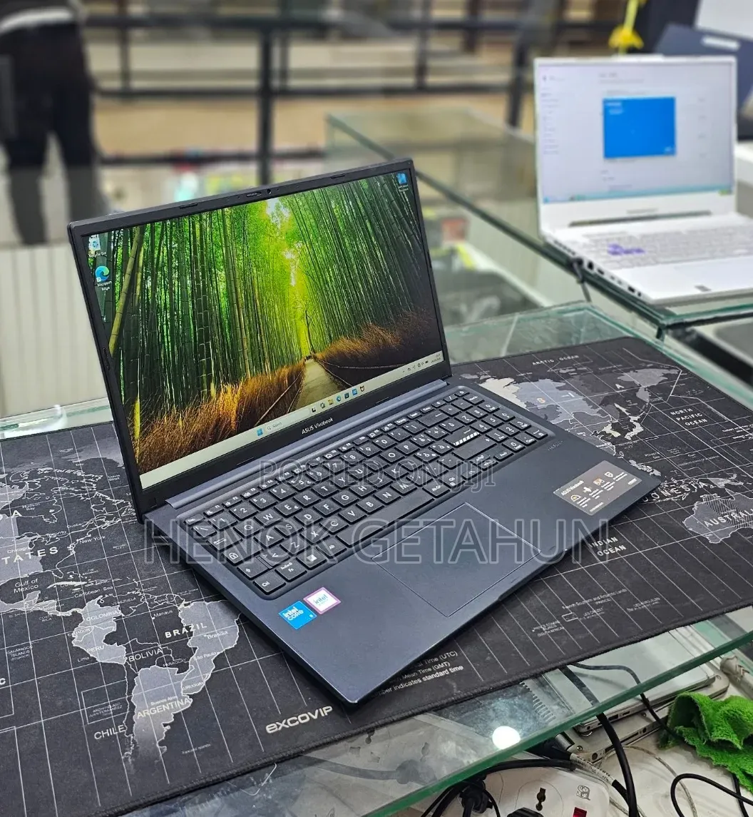 New Laptop Asus VivoBook 15 X505BA 16GB Intel Core 5 SSD 512GB