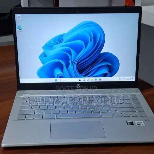 New Laptop HP Pavilion 14 8GB Intel Core i5 SSD 512GB