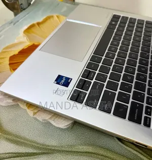 New Laptop HP EliteBook 840 G9 16GB Intel Core i5 SSD 512GB