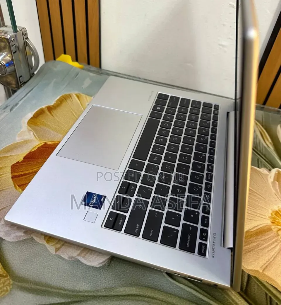 New Laptop HP EliteBook 840 G9 16GB Intel Core i5 SSD 512GB