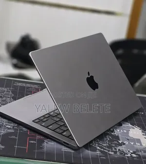 New Laptop Apple MacBook Pro 2023 M3 8GB Apple M3 SSD 512GB