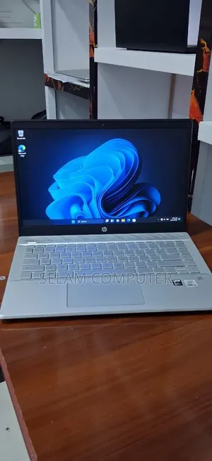 New Laptop HP Pavilion 15 8GB Intel Core i5 SSD 512GB
