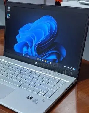 New Laptop HP Pavilion 15 8GB Intel Core i5 SSD 512GB
