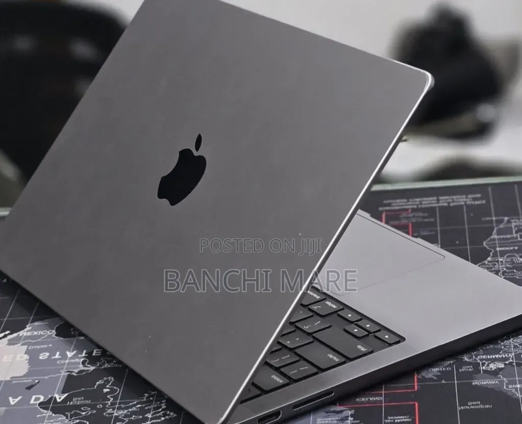 New Laptop Apple MacBook Pro 2023 M3 8GB Apple M3 SSD 512GB