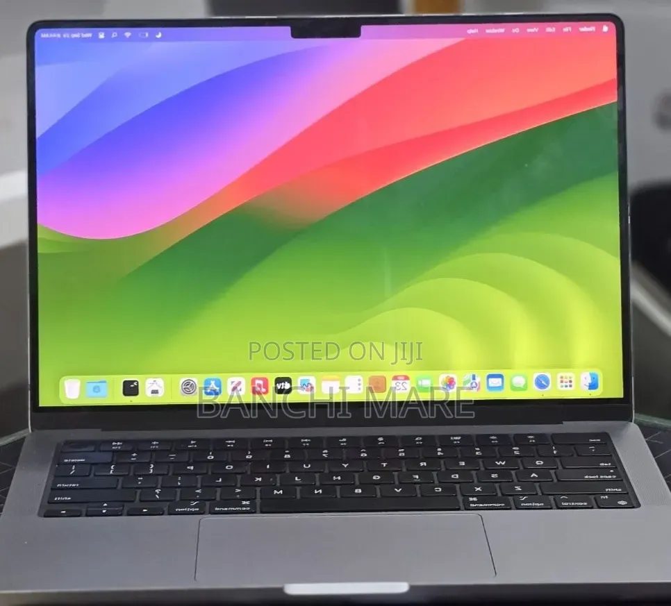 New Laptop Apple MacBook Pro 2023 M3 8GB Apple M3 SSD 512GB