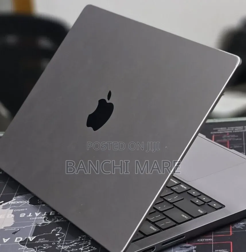 New Laptop Apple MacBook Pro 2023 M3 8GB Apple M3 SSD 512GB