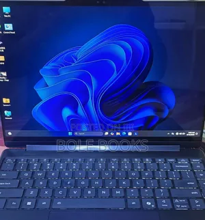 New Laptop HP OmniBook X Flip 14" 16GB Intel Core i5 SSD 1T