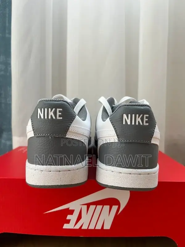 Nike Court Vision Low 42 Size Original From Canada