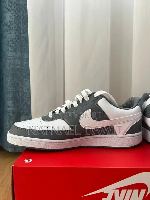Nike Court Vision Low 42 Size Original From Canada