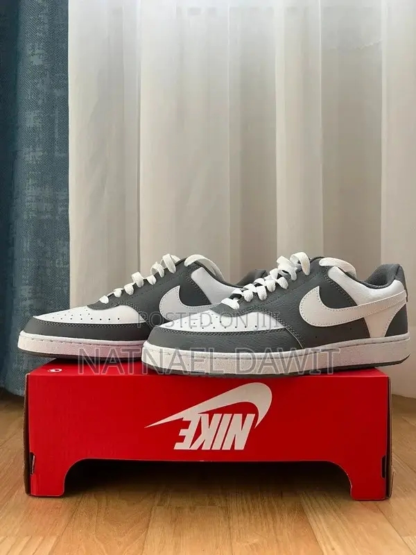 Nike Court Vision Low 42 Size Original From Canada