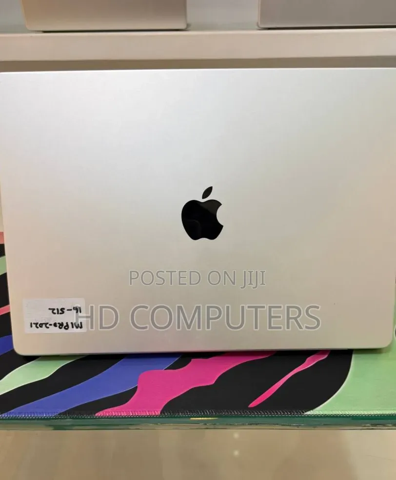 New Laptop Apple MacBook Pro 2021 M1 16GB Apple M1 Pro SSD 1T