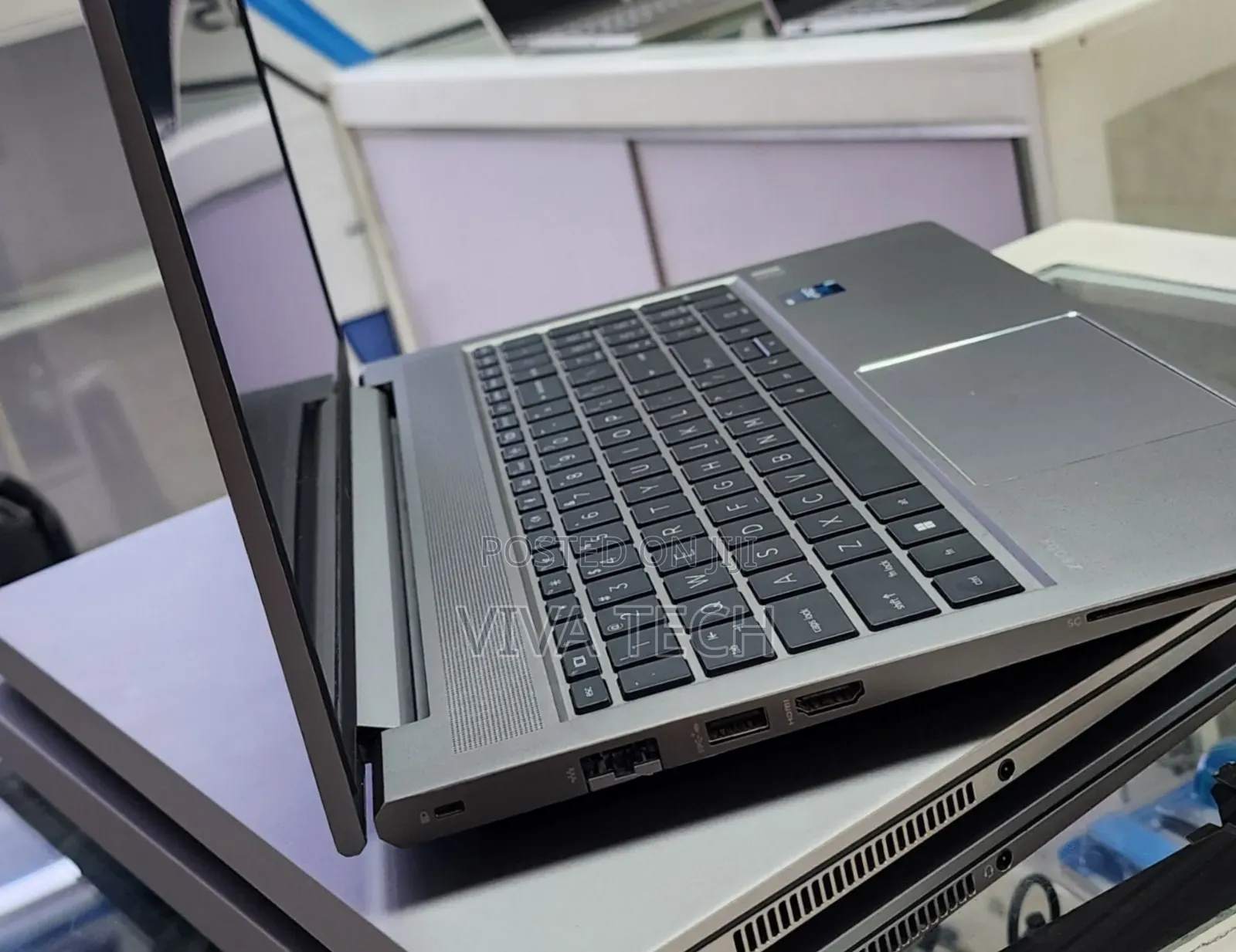 New Laptop HP ZBook Studio 32GB Intel Core i9 SSD 512GB