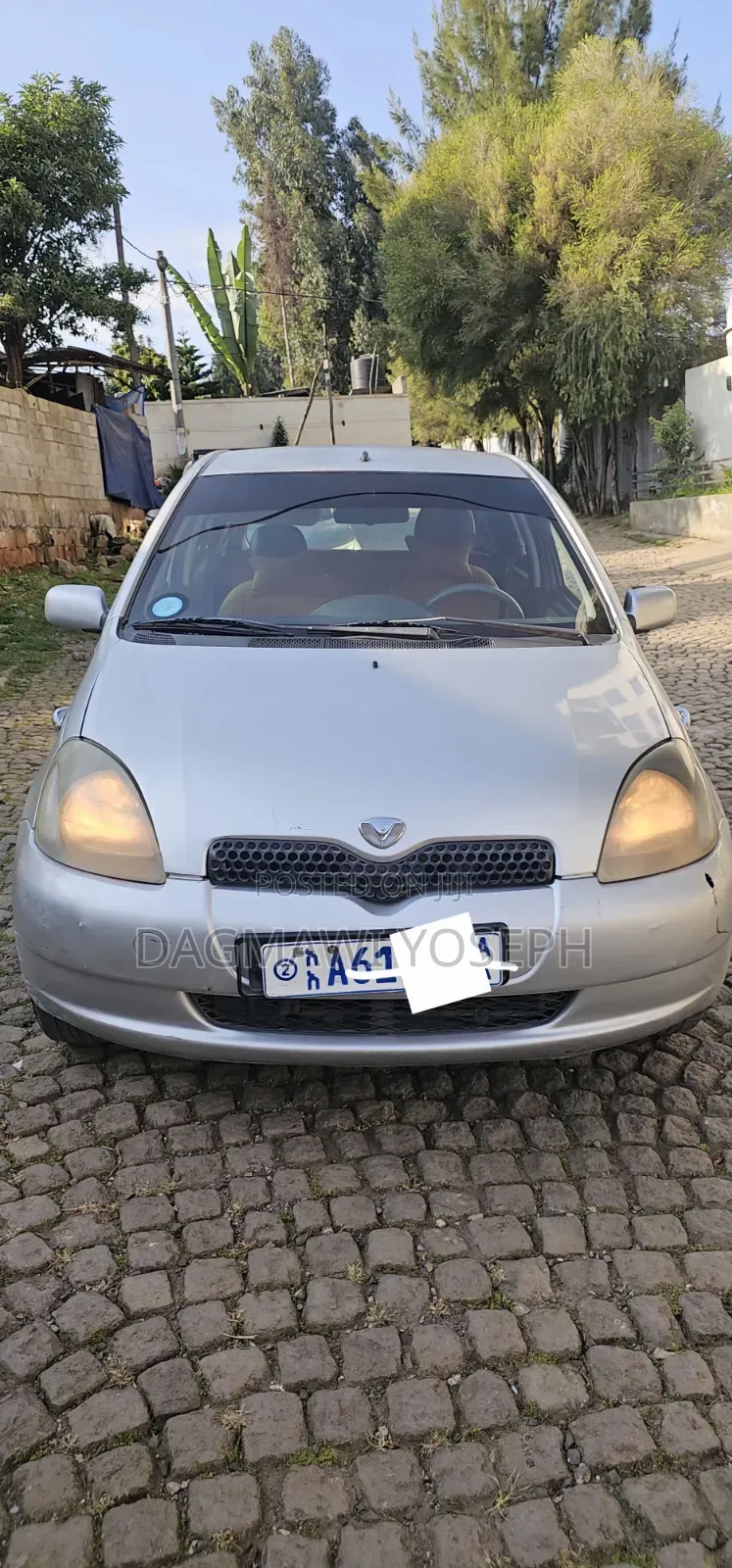 Toyota Vitz 2001 Silver