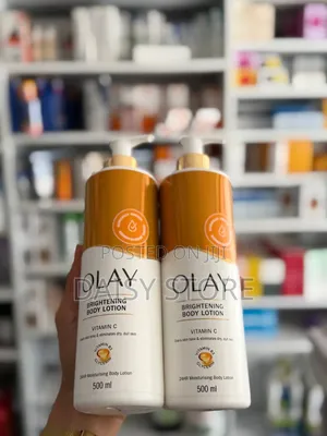 Olay Brightening Body Lotion With Vitamin C ቦዲ ሎሽን - (500ml)