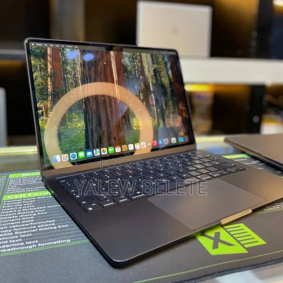 New Laptop Apple MacBook Air 8GB Apple M2 SSD 512GB