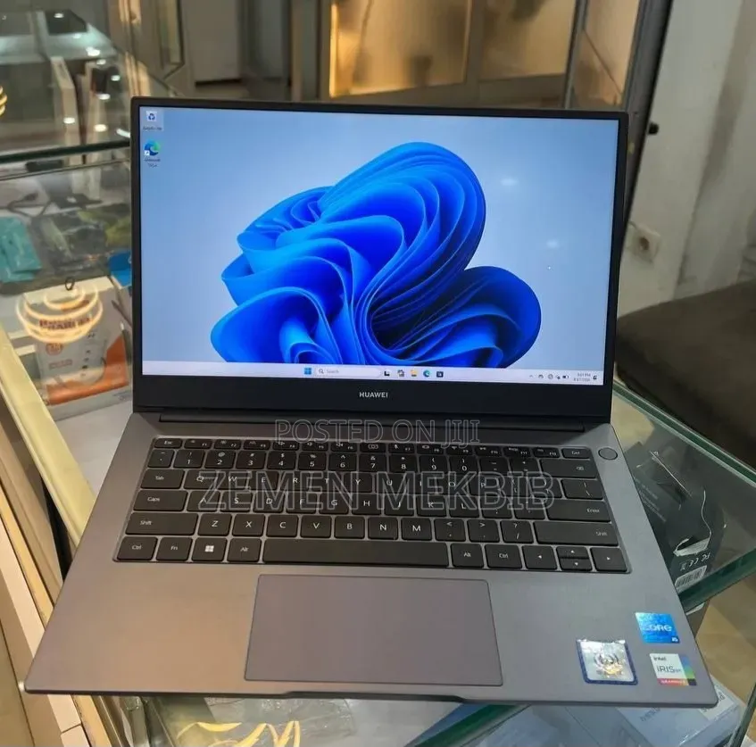 New Laptop Huawei 16GB Intel Core i5 SSD 512GB