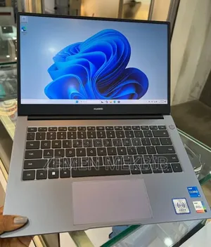 New Laptop Huawei 16GB Intel Core i5 SSD 512GB