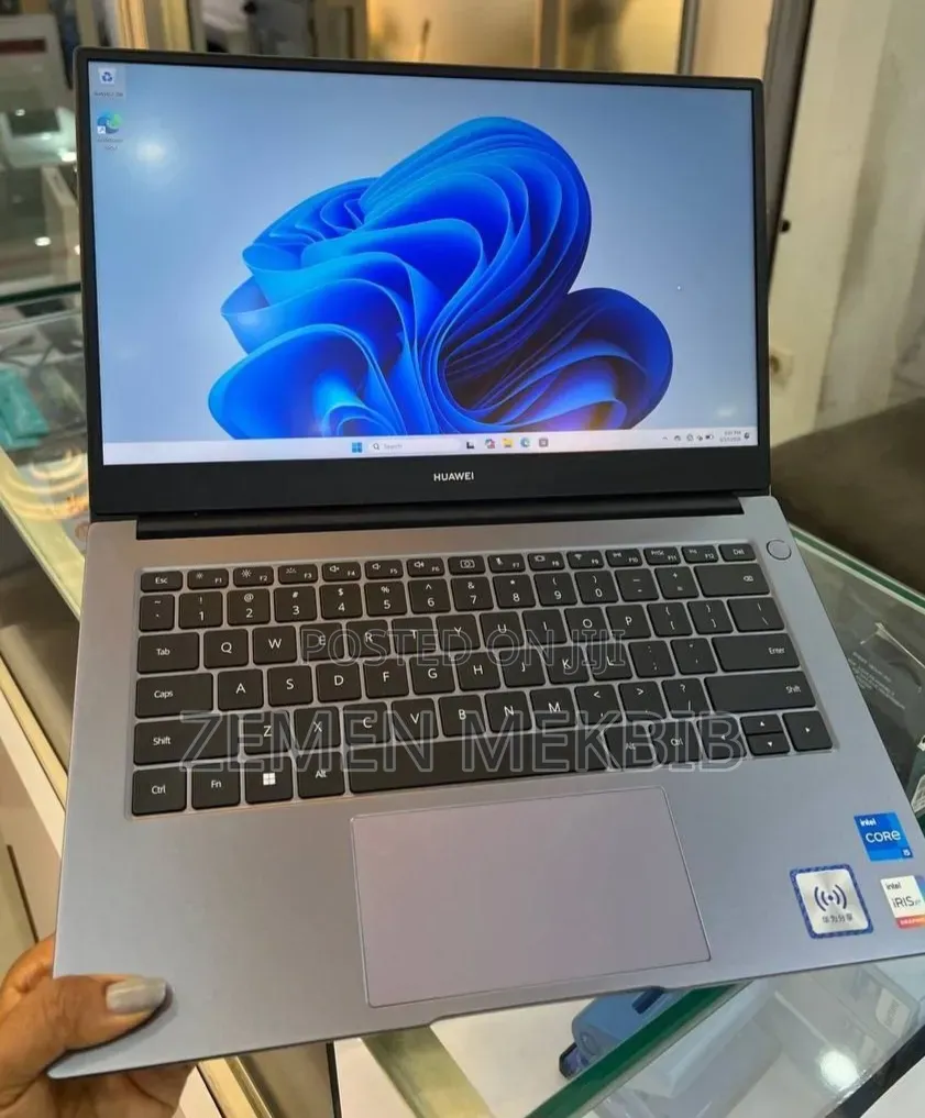 New Laptop Huawei 16GB Intel Core i5 SSD 512GB