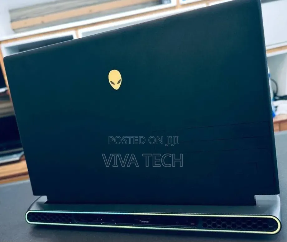 New Laptop Alienware M15 r3 16GB Intel Core i7 SSD 512GB