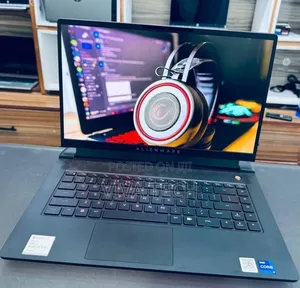 New Laptop Alienware M15 r3 16GB Intel Core i7 SSD 512GB