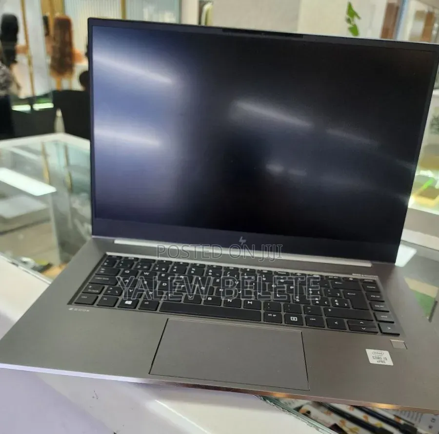 New Laptop HP ZBook 14 32GB Intel Core i9 SSD 512GB