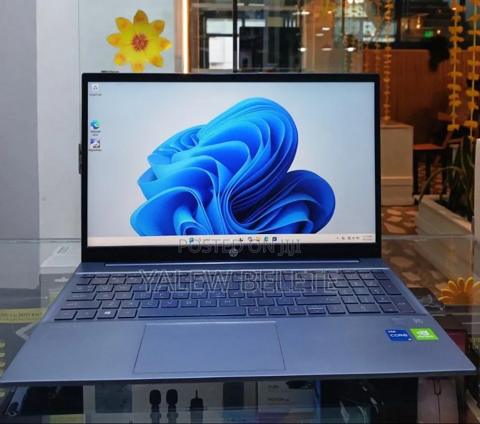 New Laptop HP Pavilion 15 16GB Intel Core i5 SSD 512GB