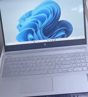New Laptop HP Pavilion 15 8GB Intel Core i5 SSD 512GB