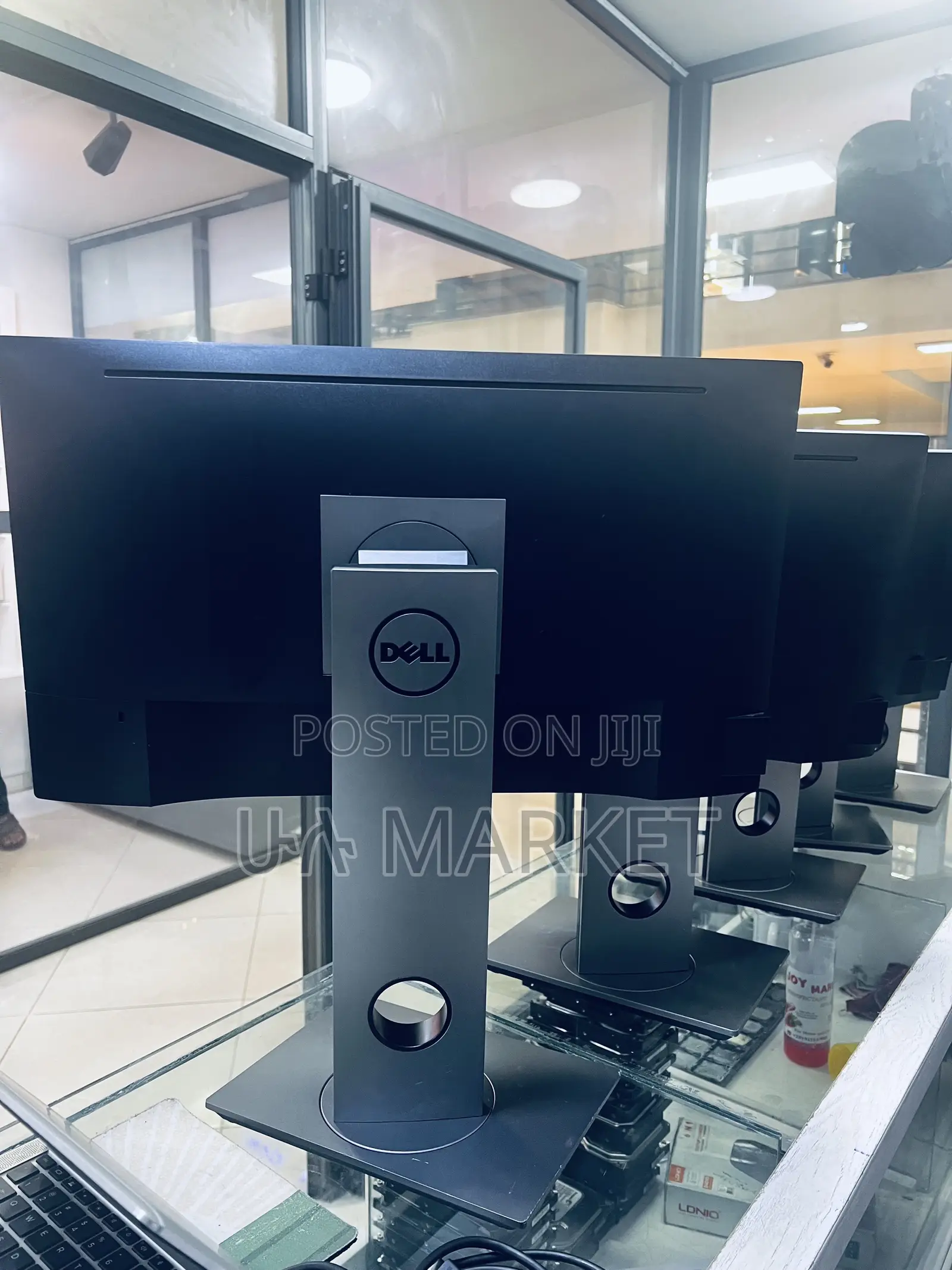 Dell 24 Inch Monitor