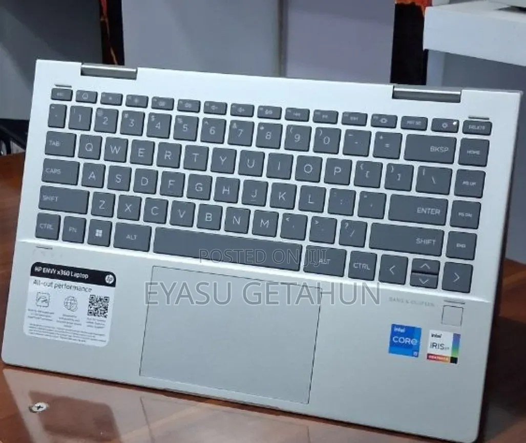 New Laptop HP Envy x360 8GB Intel Core i5 SSD 512GB