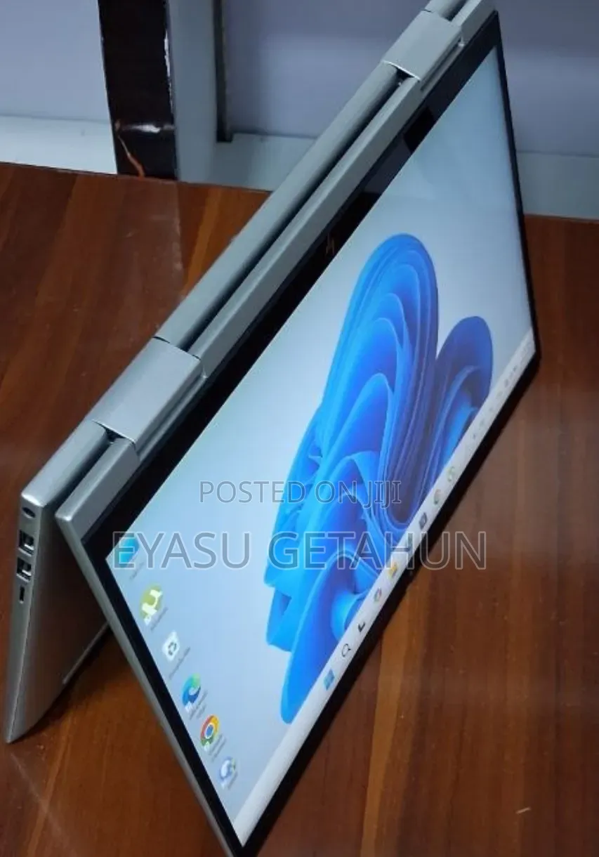 New Laptop HP Envy x360 8GB Intel Core i5 SSD 512GB